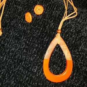 Wooden necklace/earrings